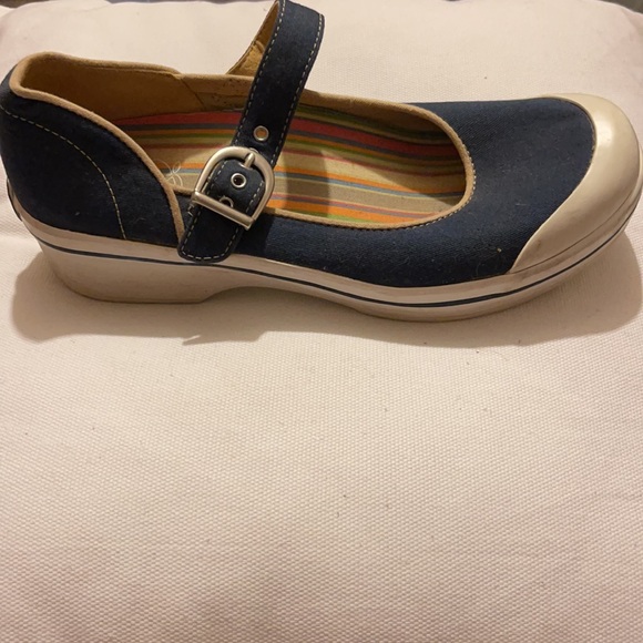 Dansko navy Mary Janes - Picture 2 of 4
